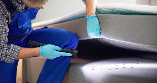 Best Commercial Pest Control Services  in Lake Bluff, IL